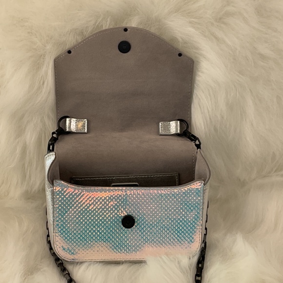 NWOT Circus Sam Edelman Metallic Silver Purse/Black Chain Crossbody Strap/Clutch - Picture 8 of 14